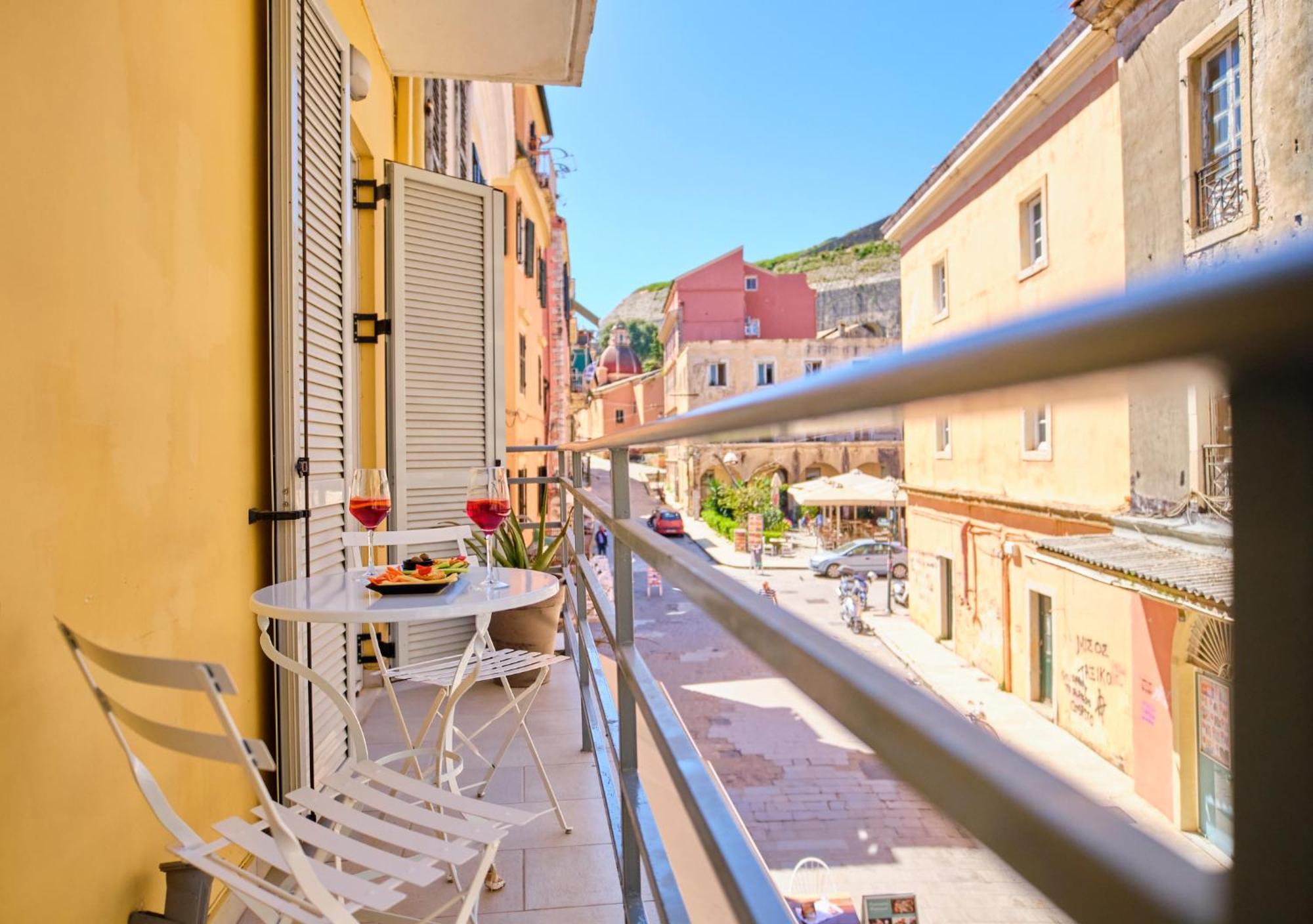 Paradosiakon Apartment Corfu Town Eksteriør billede