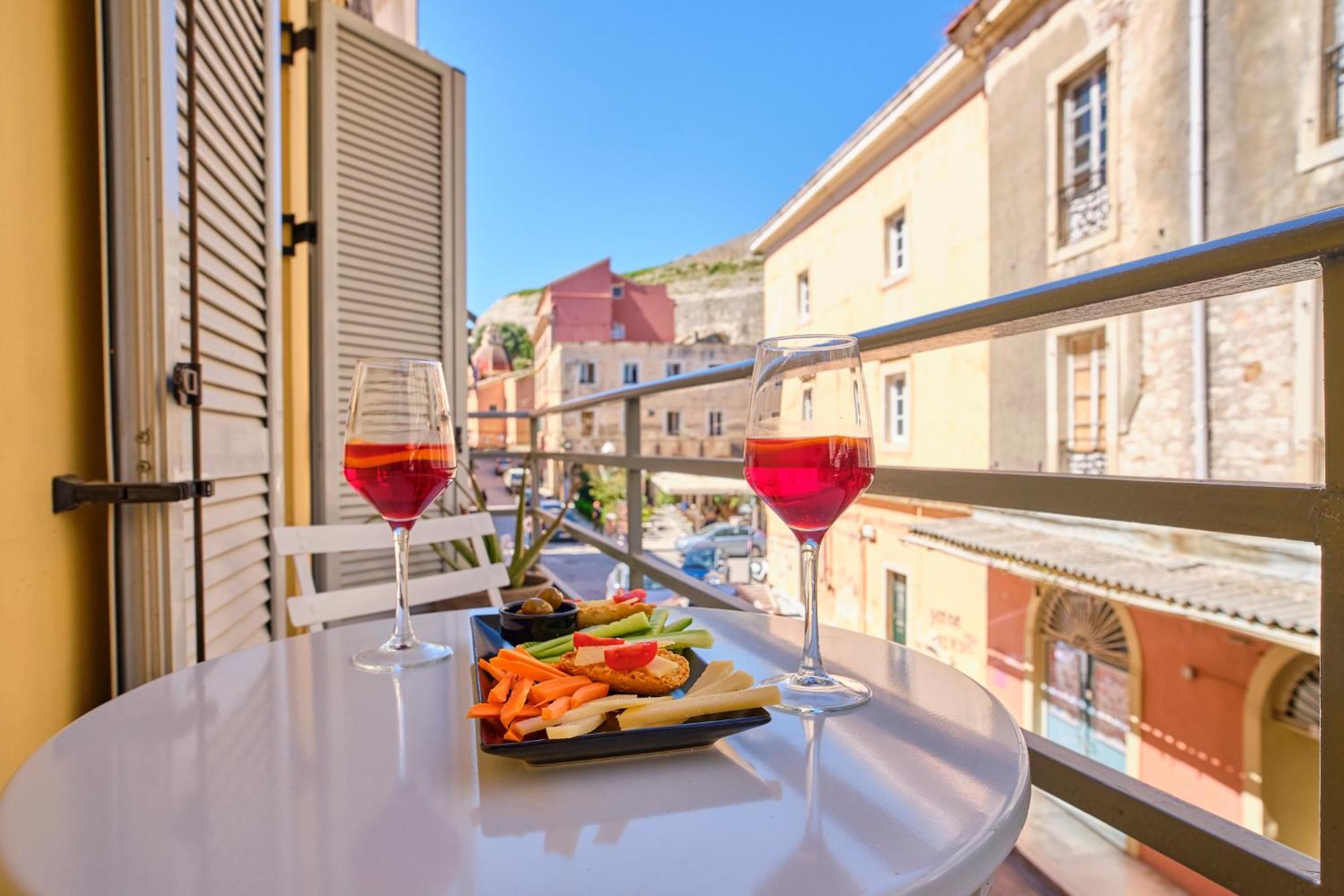 Paradosiakon Apartment Corfu Town Eksteriør billede