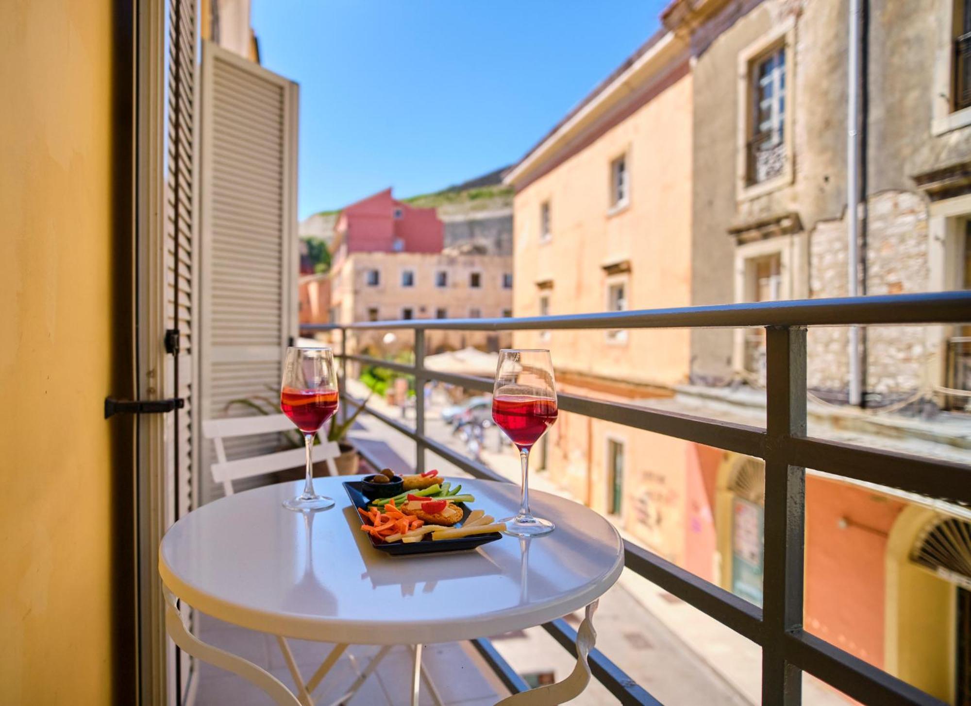 Paradosiakon Apartment Corfu Town Eksteriør billede